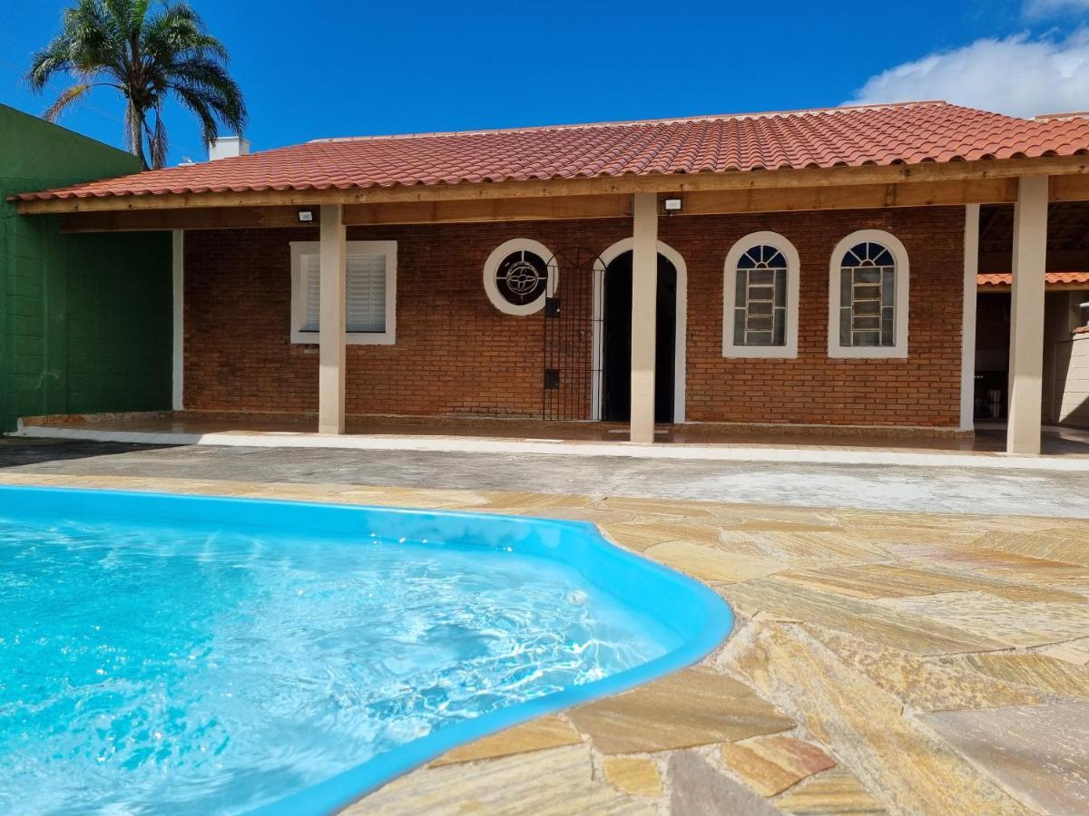 Confortavel Casa Com Piscina E Churrasqueira A 100M Da Praia Caraguatatuba Dış mekan fotoğraf