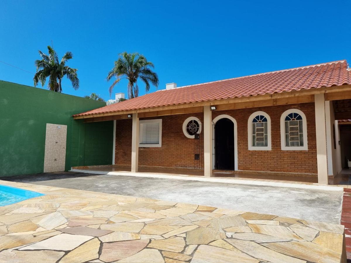 Confortavel Casa Com Piscina E Churrasqueira A 100M Da Praia Caraguatatuba Dış mekan fotoğraf